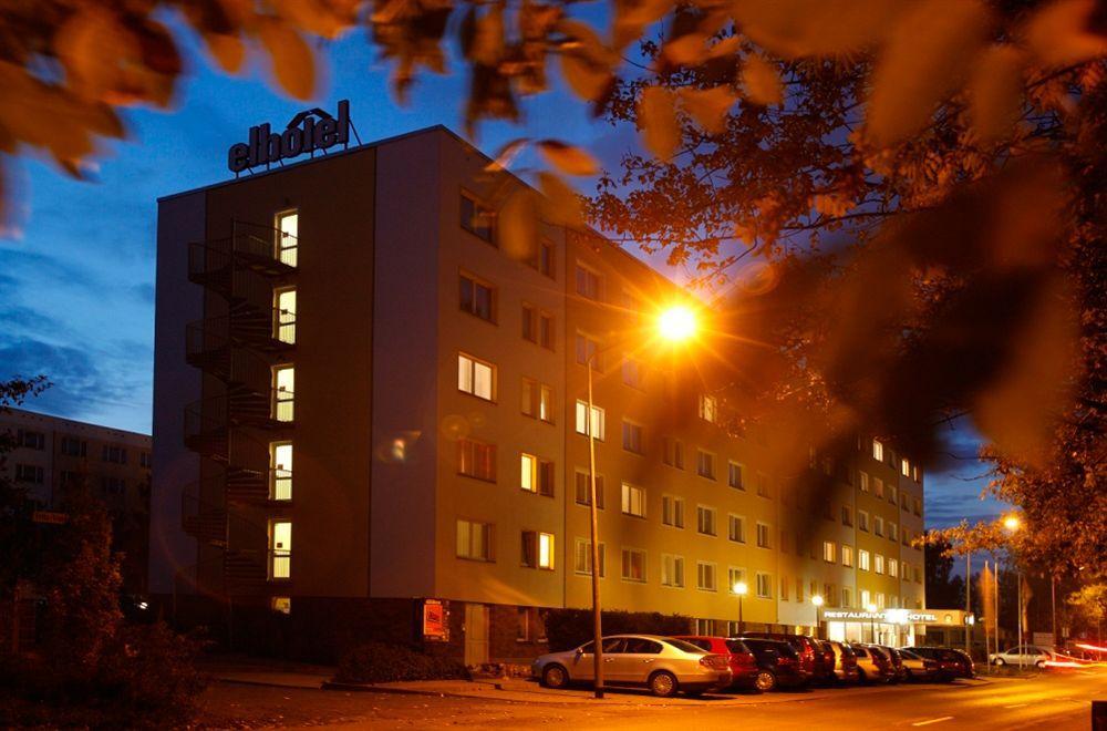 Elbotel Rostock By Centro Eksteriør bilde